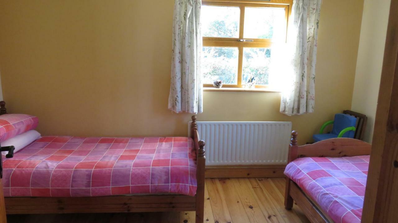 Heatherhill Farm Cottage In Letterfrack Beside Connemara National Park Ngoại thất bức ảnh
